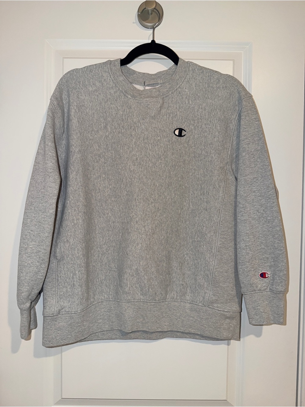 Champion Light Gray Terry Sweatshirt and Matching Athletic Shorts, Size L/M - Picture 4 of 14